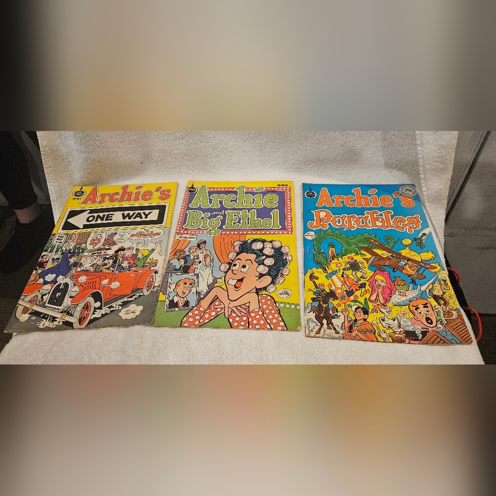 ARCHIE'S COMICS - SET OF 3